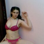 Enola cherche une aventure discrete